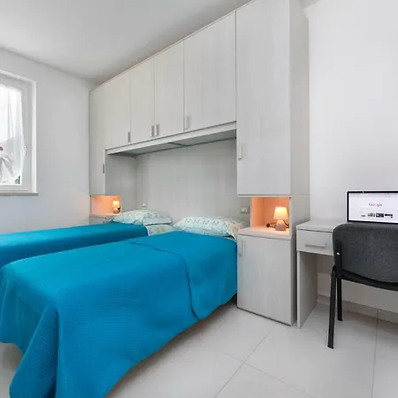 Giuliana Apartment